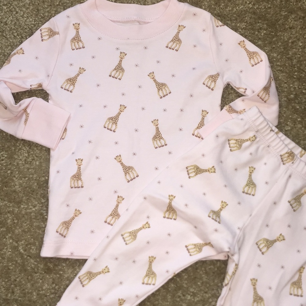 Sophie la giraffe by kissy kissy pajamas sz 12-18